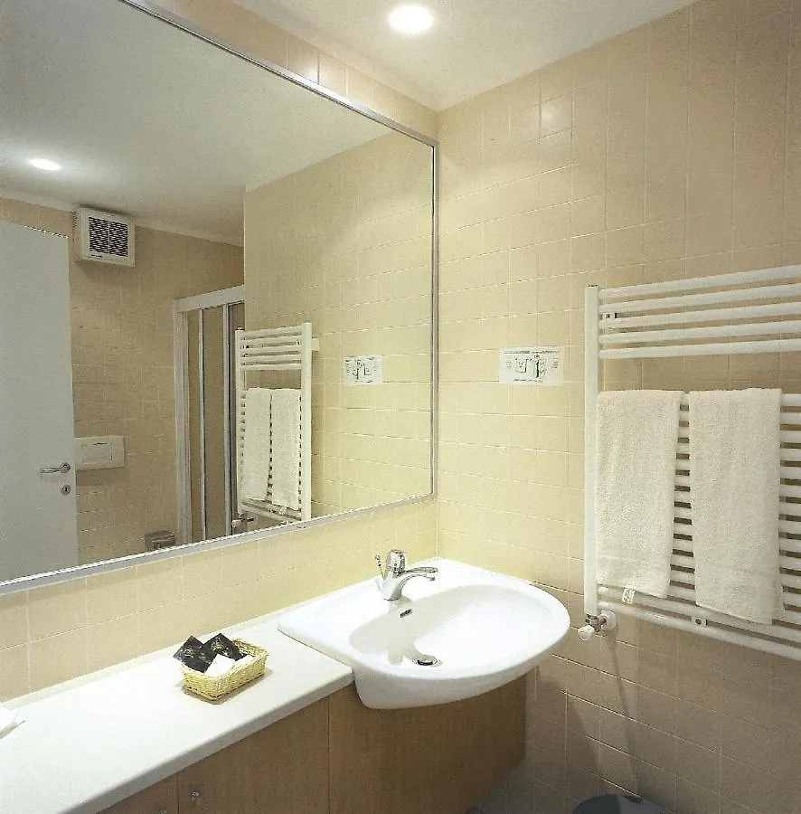 Hotel Rosanna Lido di Jesolo 3*,